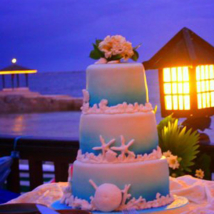 セブ島ウエディングケーキ　セブ島結婚式ウエディングケーキ　cebu wedding cake